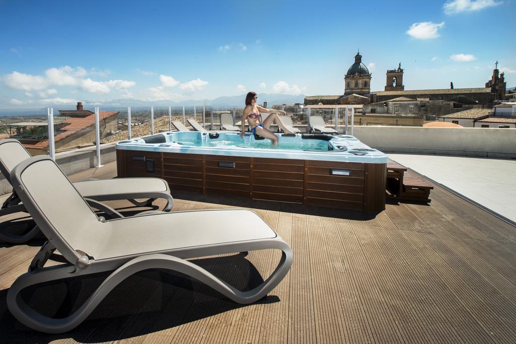 Hotel Centrale Spa & Relax Алькамо Екстер'єр фото